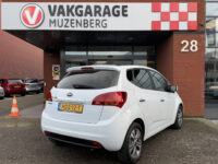 Kia Venga 1.6 CVVT ExecutiveLine //PANO// KEYLESS // STOEL+STUURVERWARMING // CAMERA+SENSOREN // 34
