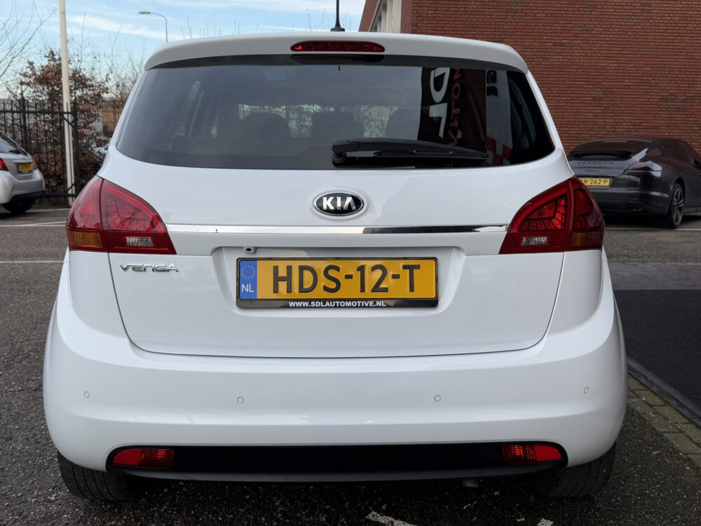 Kia Venga 1.6 CVVT ExecutiveLine //PANO// KEYLESS // STOEL+STUURVERWARMING // CAMERA+SENSOREN // 5