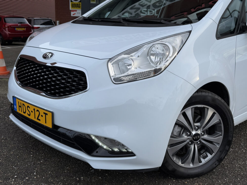Kia Venga 1.6 CVVT ExecutiveLine //PANO// KEYLESS // STOEL+STUURVERWARMING // CAMERA+SENSOREN // 6