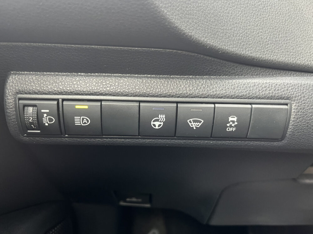 Toyota Corolla 1.8 Hybrid Dynamic // FULL LED // HALF LEDER // ADAPT. CRUISE // KEYLESS // CAMERA // STOELVERWARMING // CARPLAY // 35