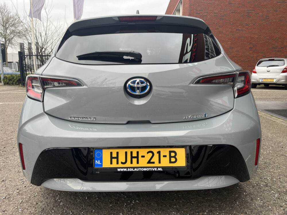 Toyota Corolla 1.8 Hybrid Dynamic // FULL LED // HALF LEDER // ADAPT. CRUISE // KEYLESS // CAMERA // STOELVERWARMING // CARPLAY // 5