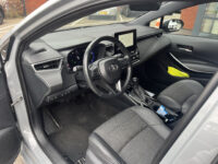 Toyota Corolla 1.8 Hybrid Dynamic // FULL LED // HALF LEDER // ADAPT. CRUISE // KEYLESS // CAMERA // STOELVERWARMING // CARPLAY // 52