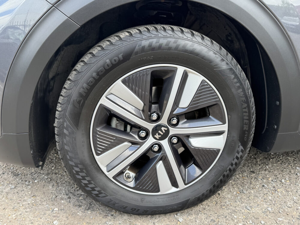 Kia Niro 1.6 GDi Hybrid ComfortLine // NAVI + CARPLAY // CAMERA // CLIMA // ADAPTIV CRUISE 7