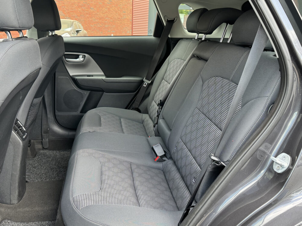Kia Niro 1.6 GDi Hybrid ComfortLine // NAVI + CARPLAY // CAMERA // CLIMA // ADAPTIV CRUISE 9