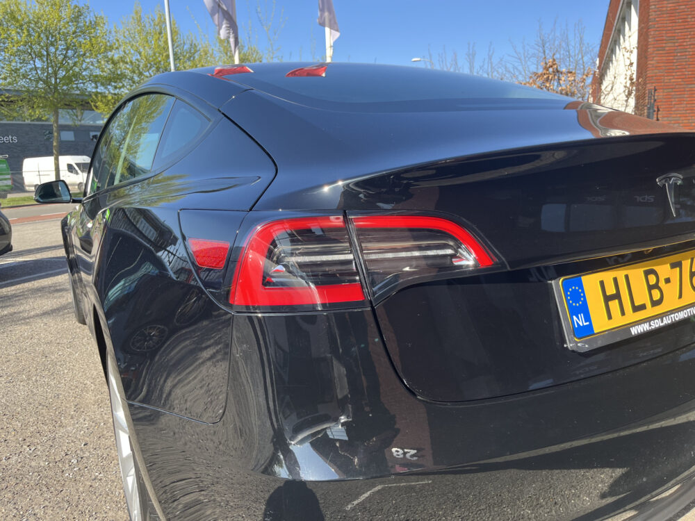 Tesla Model 3 Standard RWD Plus 60 kWh // LEDER // PANODAK // ELEK.STOELEN+GEHEUGEN // AUTOPILOT /// 360 CAMERA // NAVI // 10