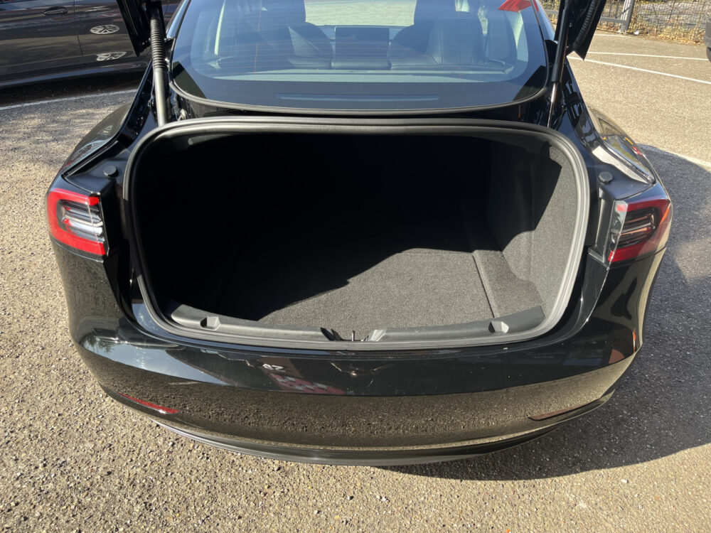 Tesla Model 3 Standard RWD Plus 60 kWh // LEDER // PANODAK // ELEK.STOELEN+GEHEUGEN // AUTOPILOT /// 360 CAMERA // NAVI // 11