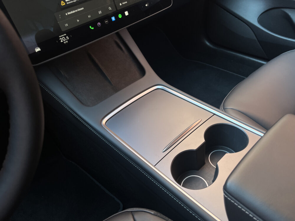 Tesla Model 3 Standard RWD Plus 60 kWh // LEDER // PANODAK // ELEK.STOELEN+GEHEUGEN // AUTOPILOT /// 360 CAMERA // NAVI // 23