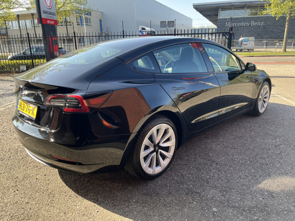 Tesla Model 3 Standard RWD Plus 60 kWh // LEDER // PANODAK // ELEK.STOELEN+GEHEUGEN // AUTOPILOT /// 360 CAMERA // NAVI // 5