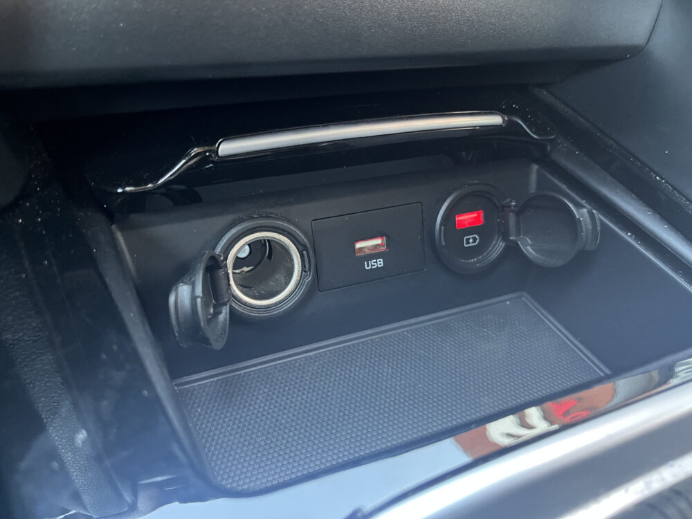 Kia Ceed Sportswagon 1.6 GDI PHEV DynamicLine // FULL LED // KEYLESS // NAVI + CARPLAY // PDC // CRUISE 30