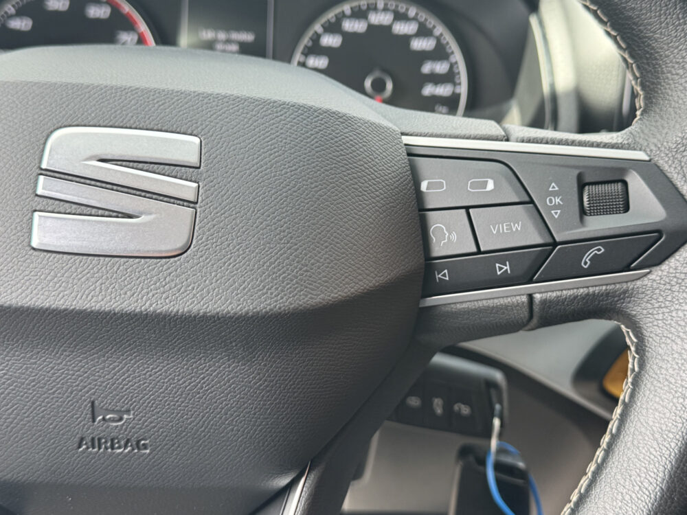 SEAT Ibiza 1.0 Reference // CARPLAY / ANDROID AUTO // CLIMA // PDC // NAVI // CRUISE // 13