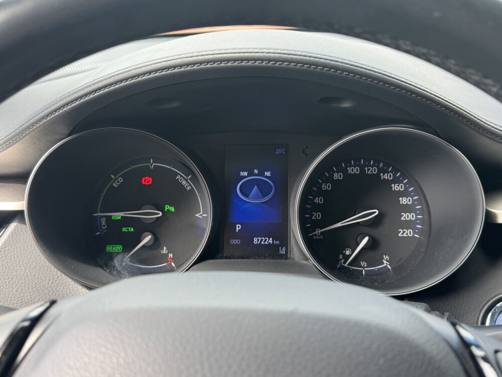 Toyota C-HR 1.8 Hybrid Executive // NAVI // CAMERA // CLIMA // ADAP. CRUISE // DODEHOEK // DAB // PDC // 18