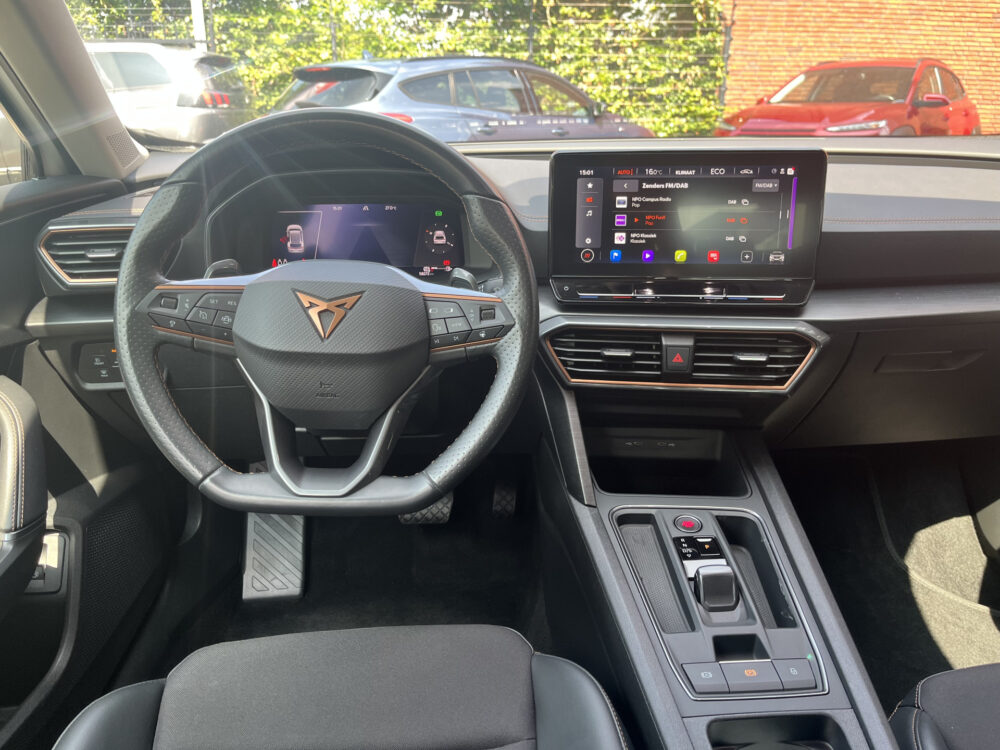 CUPRA Formentor 1.4 e-Hybrid Business // FULL LED // ADAPT. CRUISE // HALF LEDER // CAMERA+SENSOREN // NAVI // KEYLESS // 19