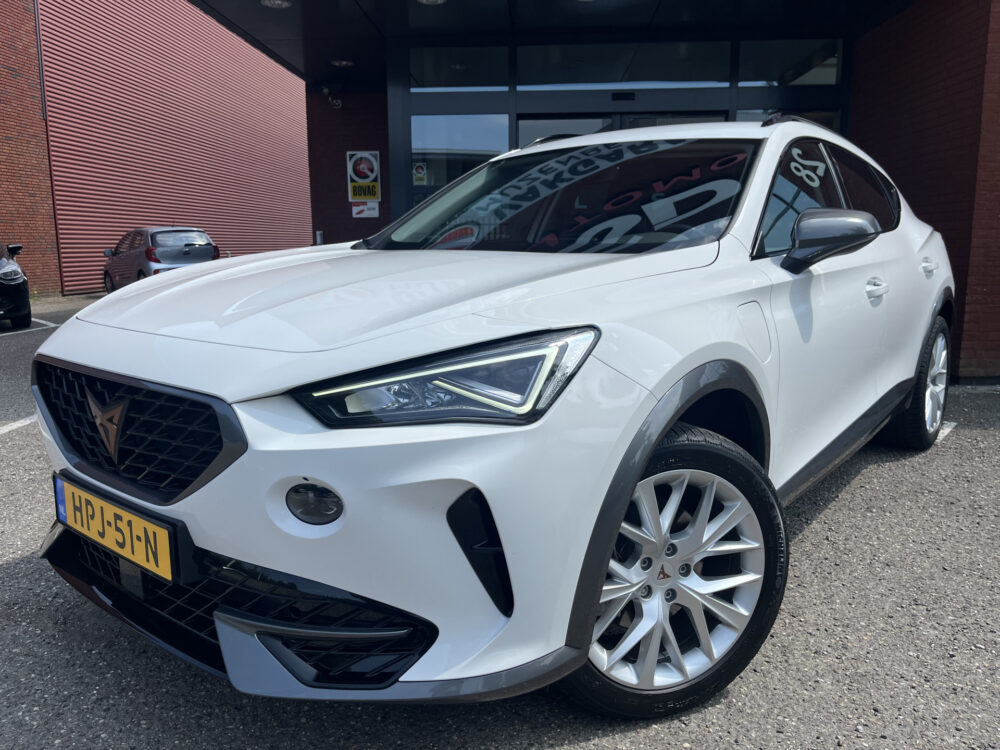 CUPRA Formentor 1.4 e-Hybrid Business // FULL LED // ADAPT. CRUISE // HALF LEDER // CAMERA+SENSOREN // NAVI // KEYLESS // 2