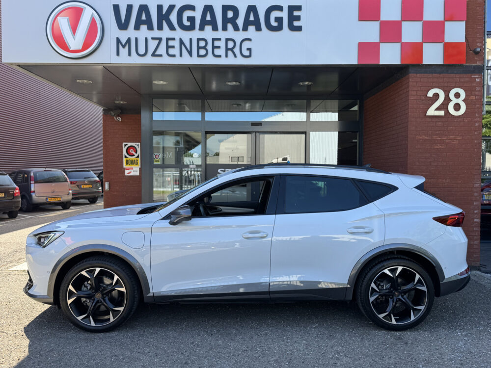 CUPRA Formentor 1.4 e-Hybrid VZ Copper Edition // FULL LED // NAVI + CARPLAY // CAMERA // DIGITAL COCKPIT 2