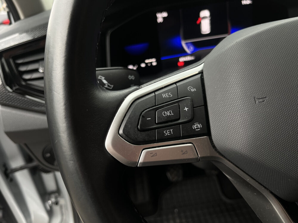 Volkswagen Taigo 1.0 TSI Style 110PK! // LED // CRUISE // NAVI+CARPLAY // STOELVERWARMING // 18