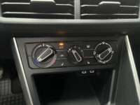 Volkswagen Taigo 1.0 TSI Style 110PK! // LED // CRUISE // NAVI+CARPLAY // STOELVERWARMING // 54