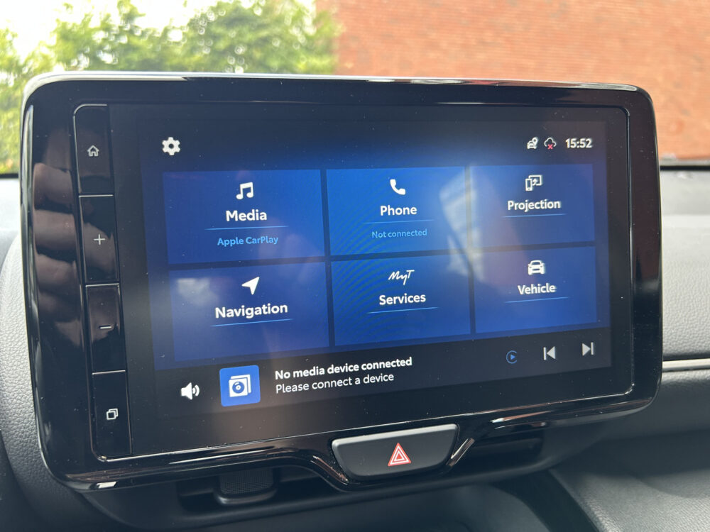 Toyota Yaris Cross 1.5 Hybrid Dynamic // NAVI // CAMERA // ADAPTIVE CRUISE // CLIMA // 15
