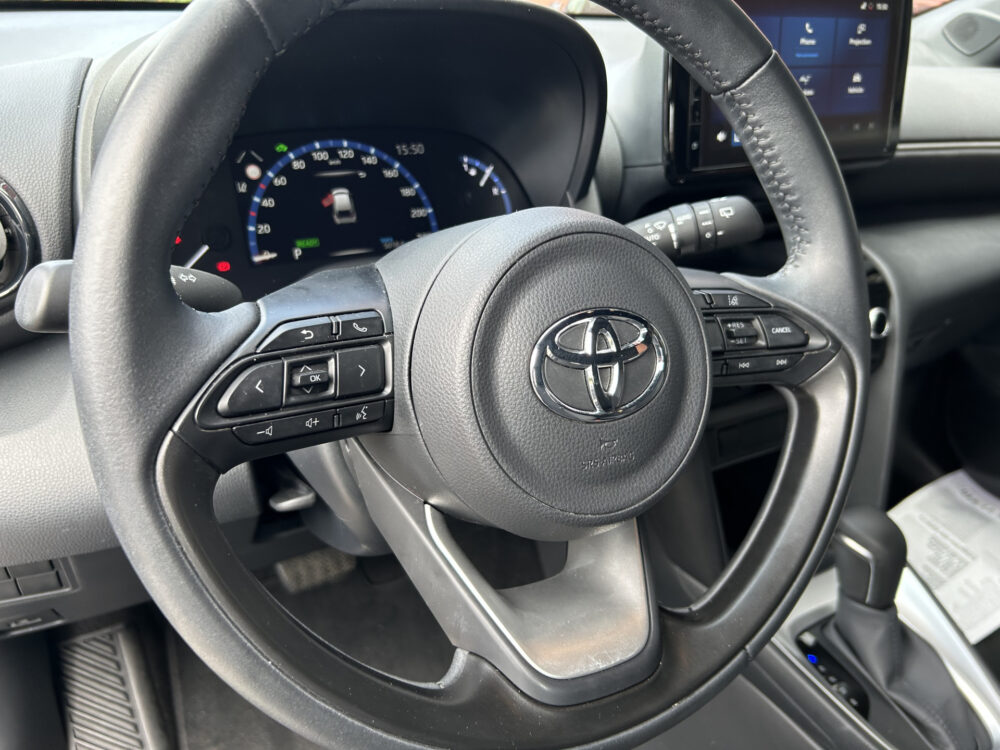 Toyota Yaris Cross 1.5 Hybrid Dynamic // NAVI // CAMERA // ADAPTIVE CRUISE // CLIMA // 6