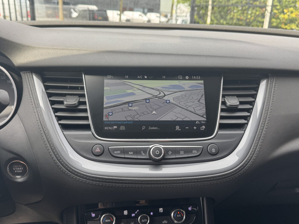 Opel Grandland X 1.6 Turbo Hybrid Business Elegance // FULL LED // KEYLESS // NAVI+CARPLAY // CAMERA+SENSOREN // ELEK. ACHTERKLEP // STOELVERWARM 17