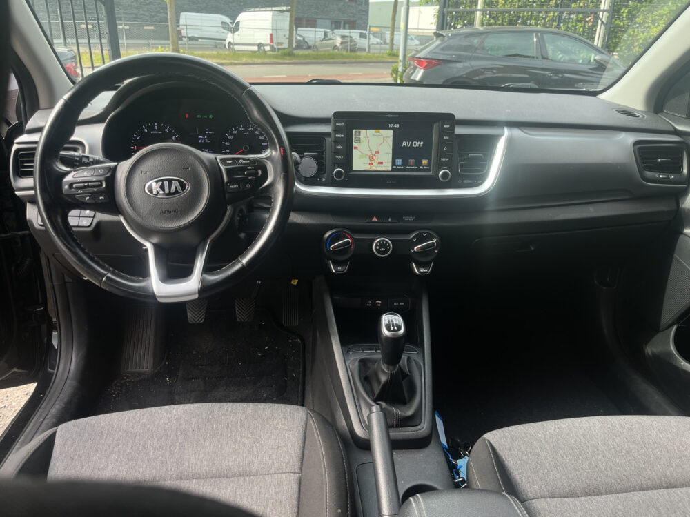 Kia Stonic 1.0 T-GDi DynamicLine // NAVI // CAMERA // CRUISE CONTROL // 14