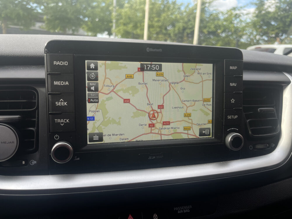 Kia Stonic 1.0 T-GDi DynamicLine // NAVI // CAMERA // CRUISE CONTROL // 21