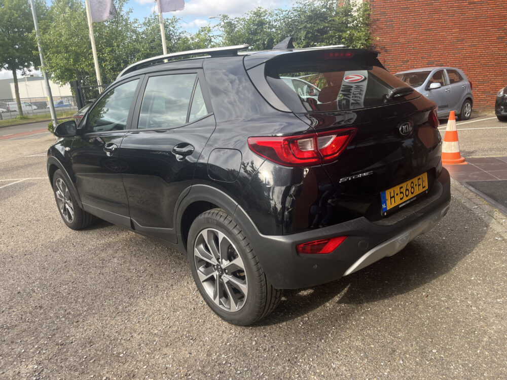 Kia Stonic 1.0 T-GDi DynamicLine // NAVI // CAMERA // CRUISE CONTROL // 3