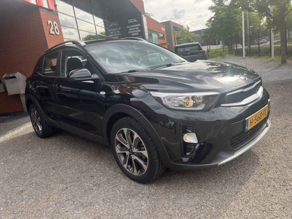 Kia Stonic 1.0 T-GDi DynamicLine // NAVI // CAMERA // CRUISE CONTROL // 7