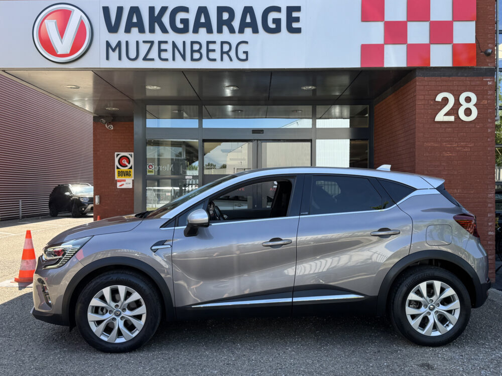 Renault Captur 1.6 E-Tech Plug-in Hybrid 160 Business // NAVI // CAMERA // CLIMA // CRUISE // LED 2