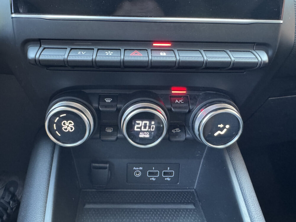 Renault Captur 1.6 E-Tech Plug-in Hybrid 160 Business // NAVI // CAMERA // CLIMA // CRUISE // LED 20