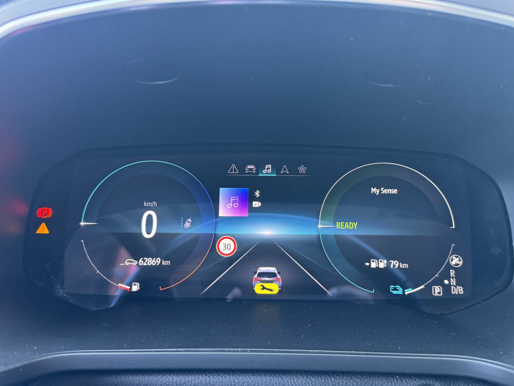Renault Captur 1.6 E-Tech Plug-in Hybrid 160 Business // NAVI // CAMERA // CLIMA // CRUISE // LED 21