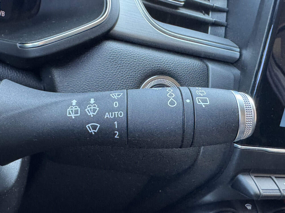 Renault Captur 1.6 E-Tech Plug-in Hybrid 160 Business // NAVI // CAMERA // CLIMA // CRUISE // LED 22