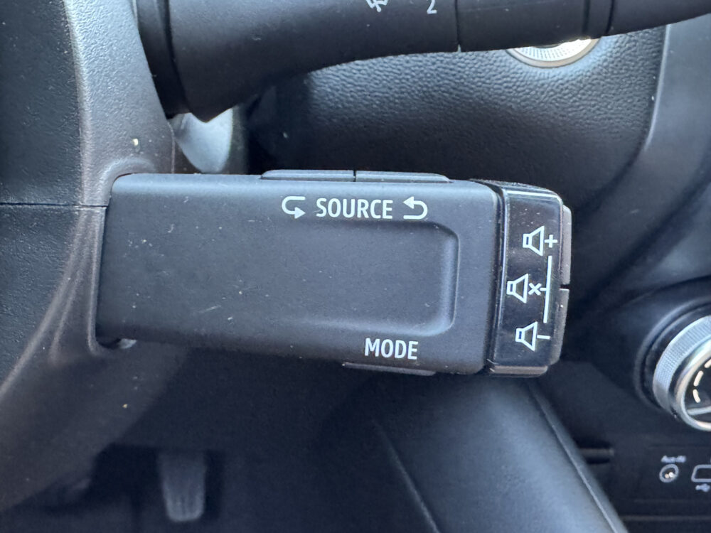 Renault Captur 1.6 E-Tech Plug-in Hybrid 160 Business // NAVI // CAMERA // CLIMA // CRUISE // LED 23