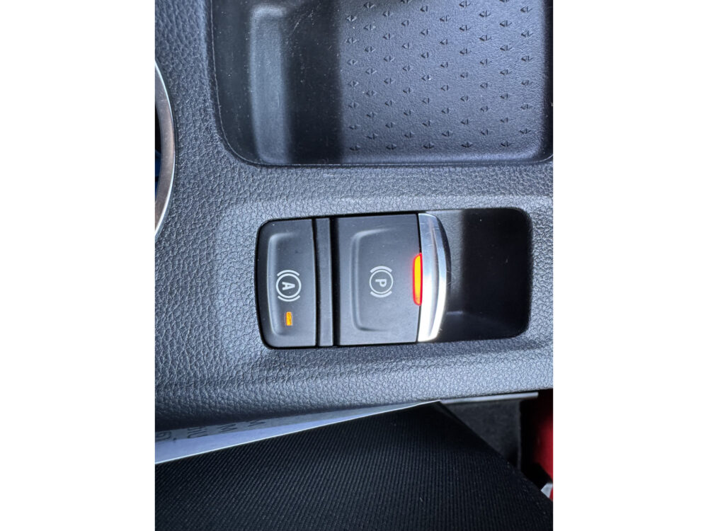 Renault Captur 1.6 E-Tech Plug-in Hybrid 160 Business // NAVI // CAMERA // CLIMA // CRUISE // LED 29