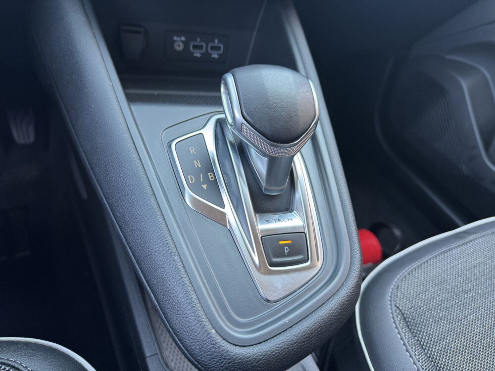 Renault Captur 1.6 E-Tech Plug-in Hybrid 160 Business // NAVI // CAMERA // CLIMA // CRUISE // LED 30