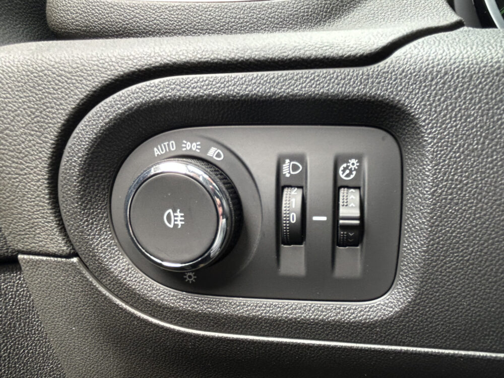 Opel Grandland 1.6 Turbo Hybrid Business Elegance // NAVI + CARPLAY // CLIMA // PDC // CAMERA // ELEK. KOFFERKLEP 23
