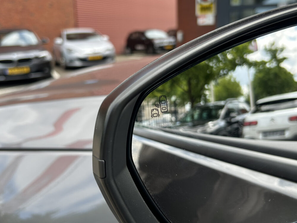 Opel Grandland 1.6 Turbo Hybrid Business Elegance // NAVI + CARPLAY // CLIMA // PDC // CAMERA // ELEK. KOFFERKLEP 26