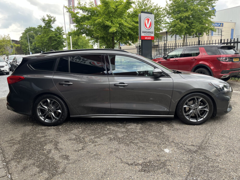 Ford FOCUS Wagon 1.0 EcoBoost ST Line // NAVI // PDC // CRUISE // LED // BLUETOOTH // AIRCO 6