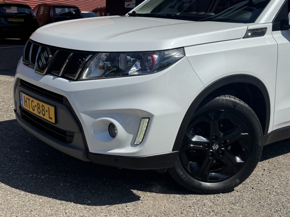 Suzuki Vitara 1.4 S // CARPLAY & ANDROID AUTO // SENSOREN VOOR + ACHTER // ADAPTIVE CRUISE // CLIMA 6