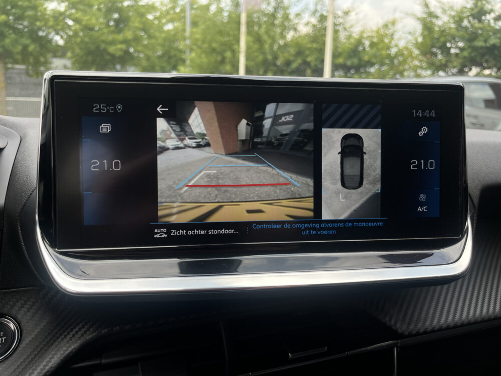 Peugeot 208 1.2 PureTech Allure // HALF LEDER // NAVI+CARPLAY // CAMERA+SENSOREN // CLIMA // CRUISE // 26