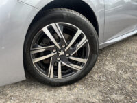 Peugeot 208 1.2 PureTech Allure // HALF LEDER // NAVI+CARPLAY // CAMERA+SENSOREN // CLIMA // CRUISE // 43