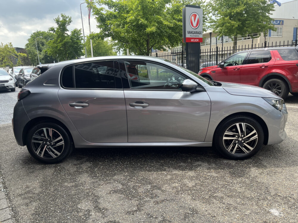Peugeot 208 1.2 PureTech Allure // HALF LEDER // NAVI+CARPLAY // CAMERA+SENSOREN // CLIMA // CRUISE // 6
