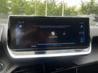 Peugeot 208 1.2 PureTech Allure // HALF LEDER // NAVI+CARPLAY // CAMERA+SENSOREN // CLIMA // CRUISE // 62