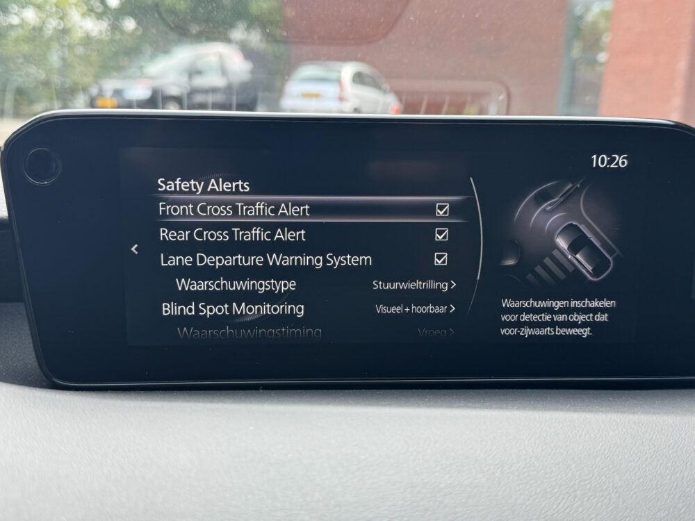 Mazda 3 2.0 e-SkyActiv-G M Hybrid 122 Luxury // FULL LED // NAVI + CARPLAY // 360 CAMERA + SENSOREN // BOSE AUDIO // HUD // ADAPTIV CRUI 17