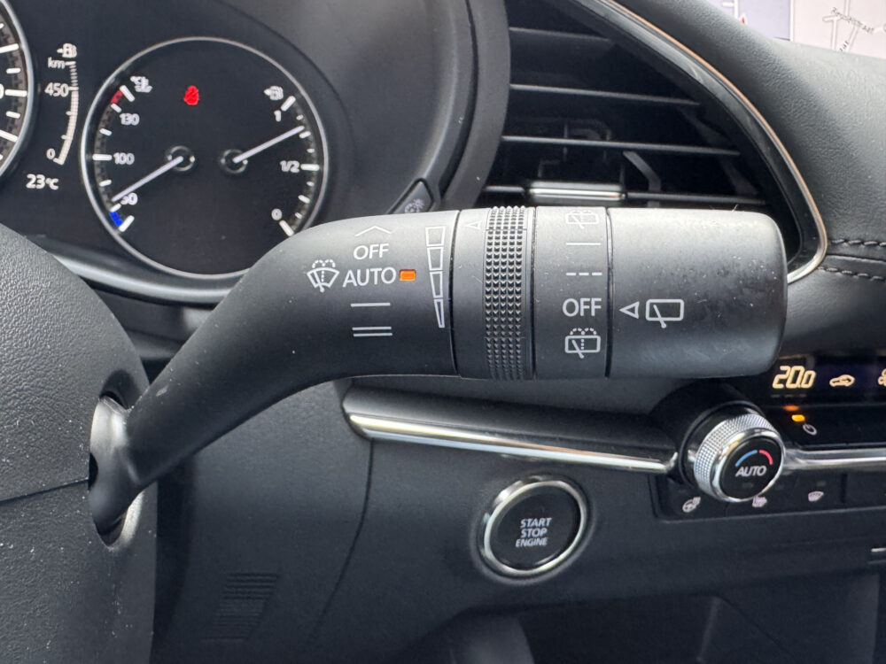 Mazda 3 2.0 e-SkyActiv-G M Hybrid 122 Luxury // FULL LED // NAVI + CARPLAY // 360 CAMERA + SENSOREN // BOSE AUDIO // HUD // ADAPTIV CRUI 24