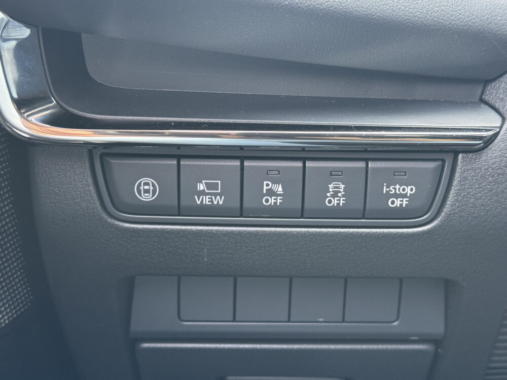 Mazda 3 2.0 e-SkyActiv-G M Hybrid 122 Luxury // FULL LED // NAVI + CARPLAY // 360 CAMERA + SENSOREN // BOSE AUDIO // HUD // ADAPTIV CRUI 25