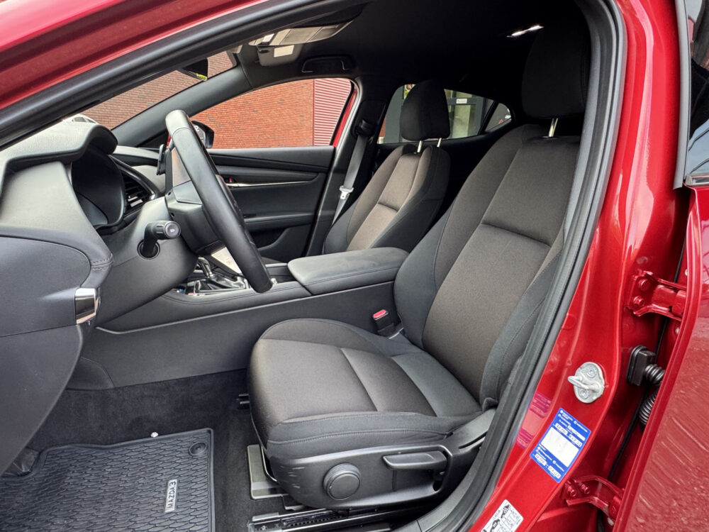 Mazda 3 2.0 e-SkyActiv-G M Hybrid 122 Luxury // FULL LED // NAVI + CARPLAY // 360 CAMERA + SENSOREN // BOSE AUDIO // HUD // ADAPTIV CRUI 9