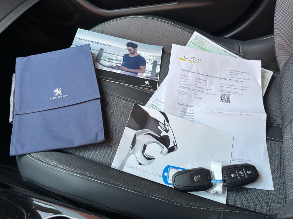 Peugeot 2008 1.2 PureTech Allure // LED // CAMERA+SENSOREN // NAVI+ CARPLAY // CLIMA // 14