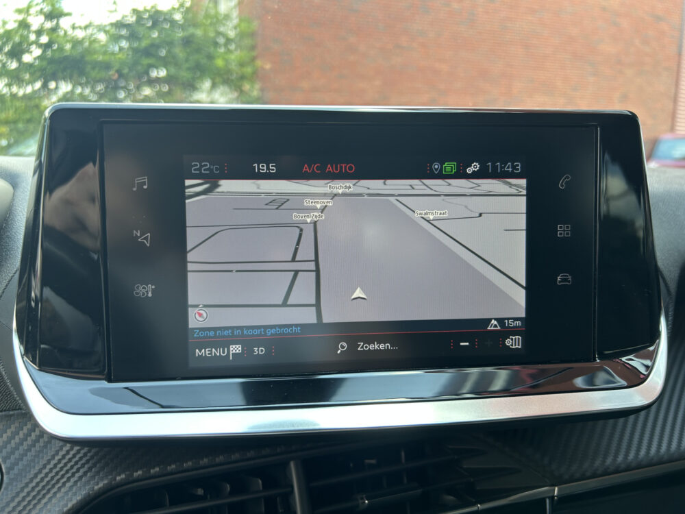 Peugeot 2008 1.2 PureTech Allure // LED // CAMERA+SENSOREN // NAVI+ CARPLAY // CLIMA // 15
