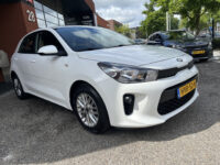 Kia Rio 1.2 CVVT DynamicLine // NAVI // AIRCO // CAMERA // LICHT METALEN VELGEN // APPLE CARPLAY - ANDROID AUTO // 37