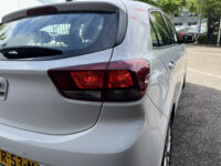 Kia Rio 1.2 CVVT DynamicLine // NAVI // AIRCO // CAMERA // LICHT METALEN VELGEN // APPLE CARPLAY - ANDROID AUTO // 41